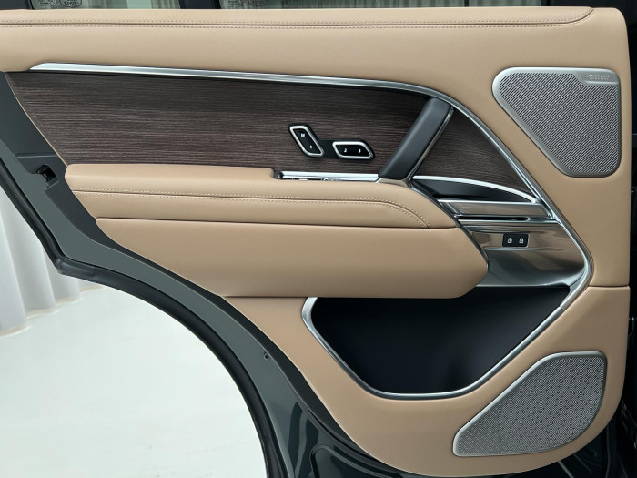 Land Rover Range Rover D350 AUTOBIOGRAPHY REZERVACE 3.0 d