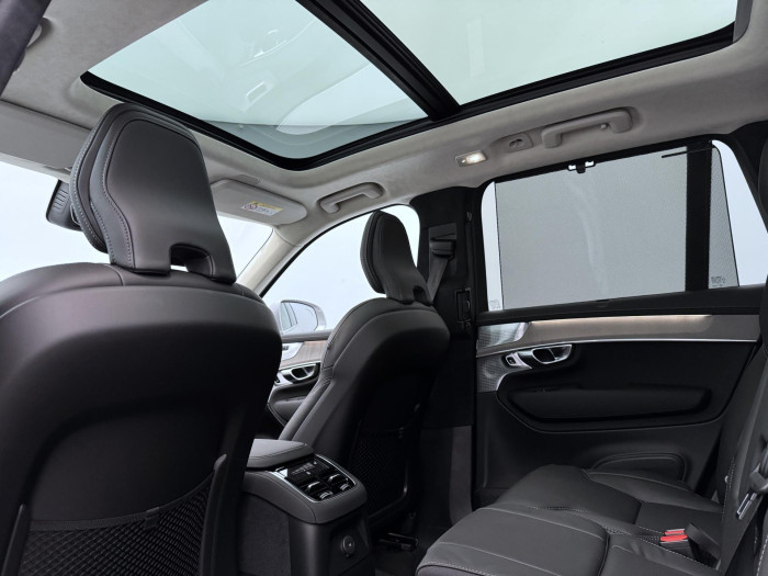 Volvo XC90 T8 AWD RECHARGE BRIGHT ULTRA 7