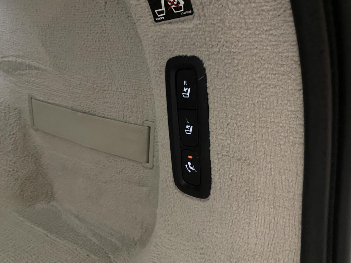 Volvo V90 CC D4 AWD PRO REZERVACE 2.0 d CC CC