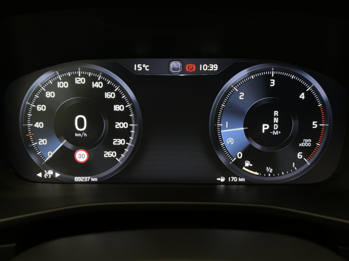 Volvo XC40 D4 AWD MOMENTUM AUT 2.0 d Momentum