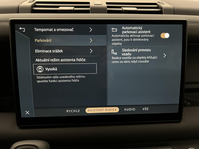 Land Rover Defender 110 D250 X-DYNAMIC SE AWD Aut 3.0 d Dynamic SE