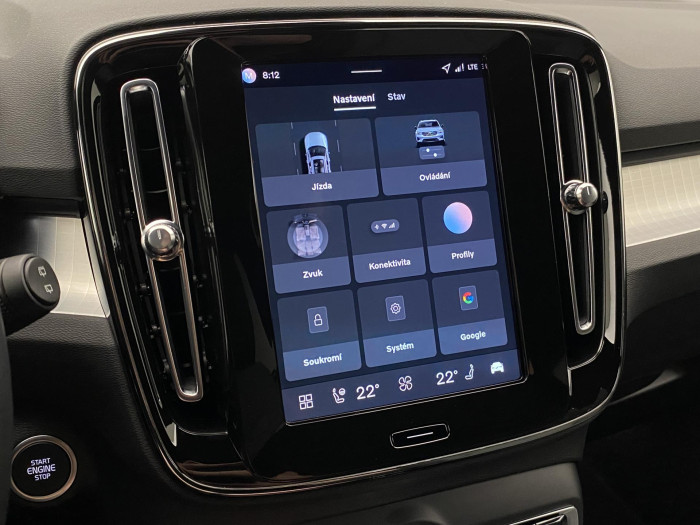Volvo XC40 B3 AUT DARK PLUS