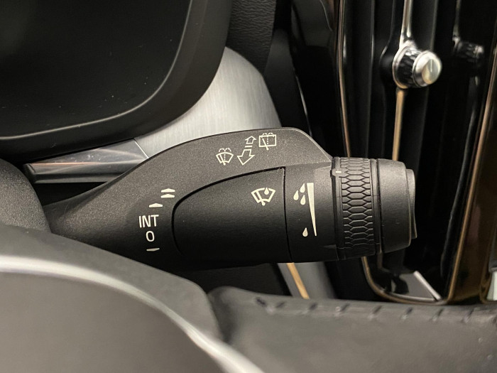 Volvo XC60 T5 AWD MOMENTUM AUT CZ 2.0 Momentum