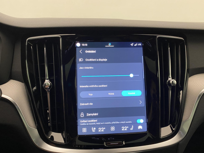 Volvo V60 B4 AUT DARK PLUS