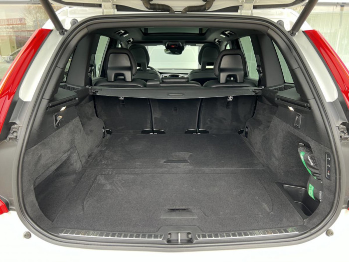 Volvo XC90 B5 AWD MOMENTUM Aut 1.maj. 2.0 Momentum