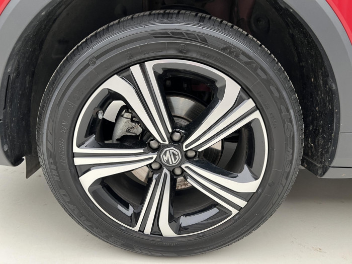 MG ZS 1.5 ESSENTIAL PLUS CZ 1.maj.