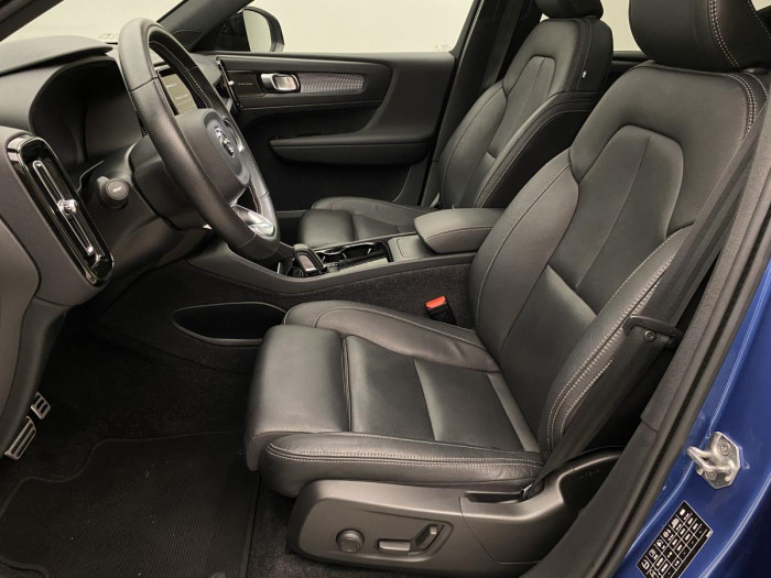 Volvo XC40 P8 AWD RECHARGE AUT REZERVACE