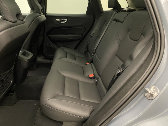 Volvo XC60 B4 AWD BRIGHT PLUS REZERVACE 2.0 Plus