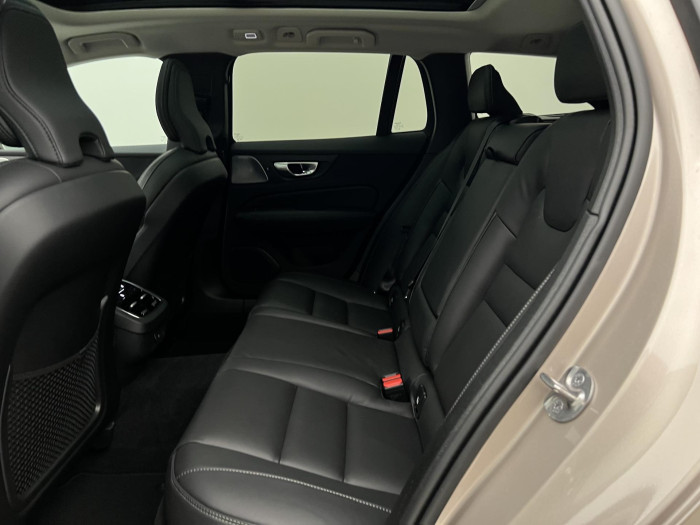 Volvo V60 CC B5 AWD ULTIMATE BRIGHT AUT 2.0 CC CC
