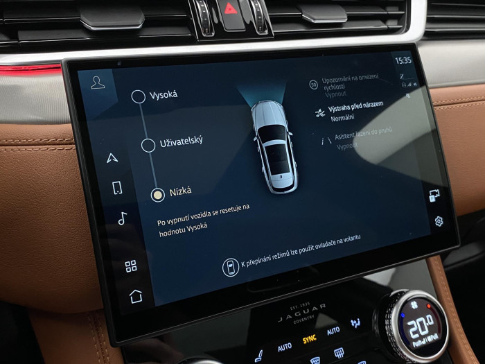 Jaguar F-Pace REZERVACE