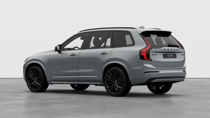 Volvo XC90 B5 AWD BLACK EDITION PLUS 7