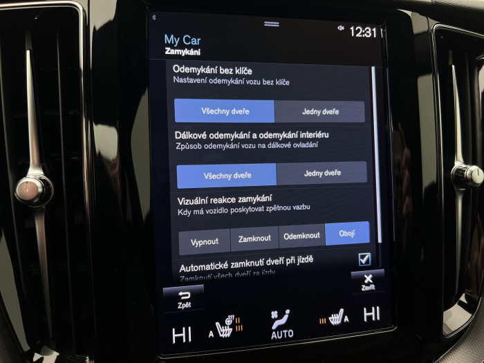 Volvo XC60 B4 AWD R-DESIGN AUT