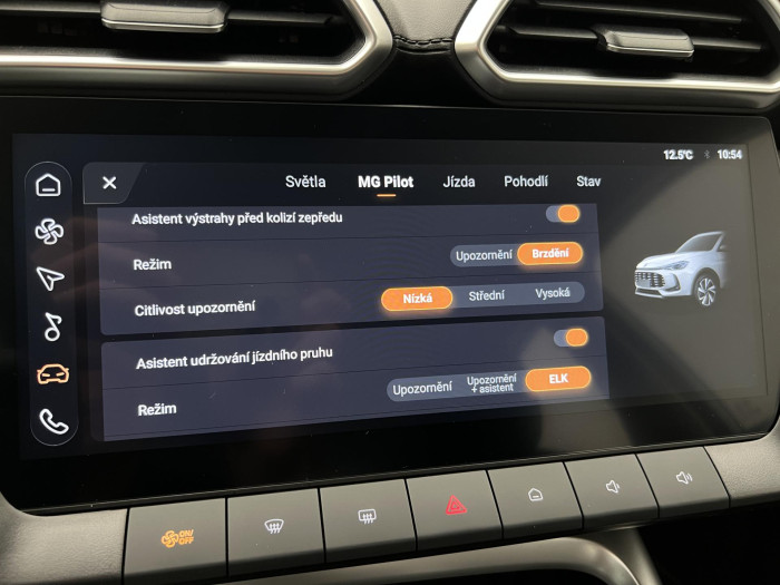 MG ZS 1.5 EMOTION HYBRID+ AUT CZ