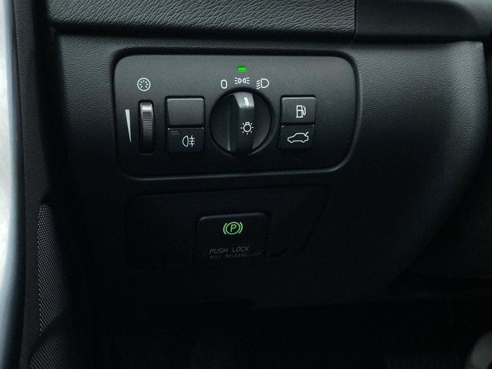 Volvo V60 D5 VOLVO OCEAN RACE AUT CZ 2.4 d