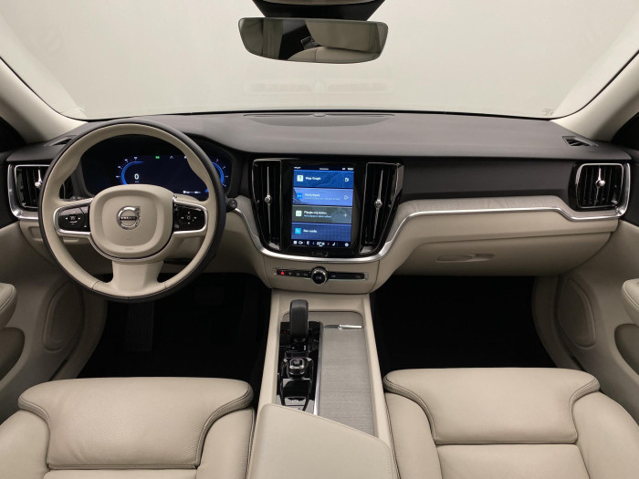 Volvo V60 CC B4 AWD BRIGHT PLUS AUT CZ