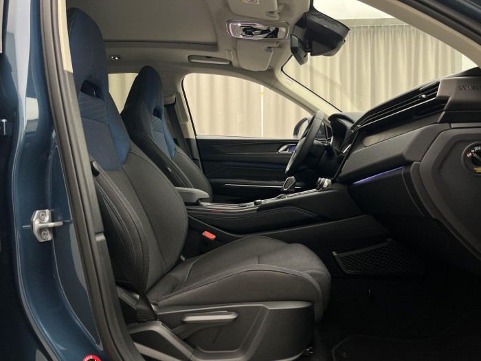 Lynk & Co 01 PHEV DCT Aut 1.maj.