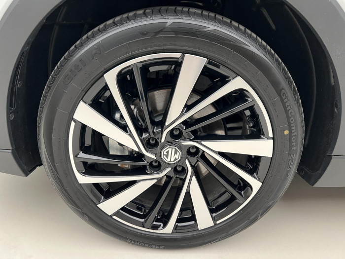 MG ZS 1.5 EXCLUSIVE HYBRID+ AUT CZ 1.5 Exclusive