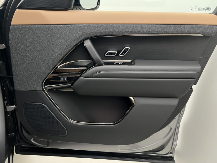 Land Rover Range Rover Sport D300 DYNAMIC SE REZERVACE 3.0 d Dynamic SE