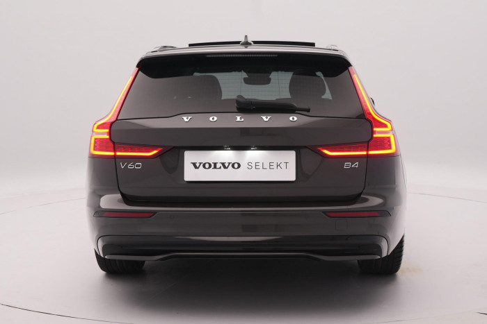 Volvo V60 B4 ULTIMATE DARK AUT