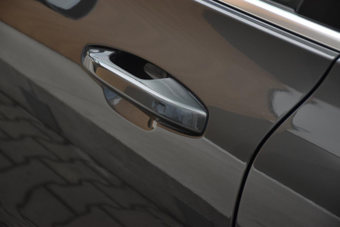 Volvo V60 T8 AWD RECHARGE REZERVACE