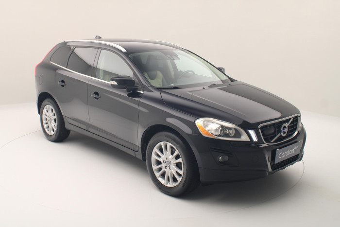 Volvo XC60 D5 AWD SUMMUM AUT CZ 2.4 d Summum