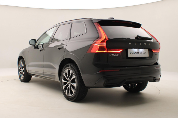 Volvo XC60 B4 AWD PLUS DARK AUT CZ 1.maj