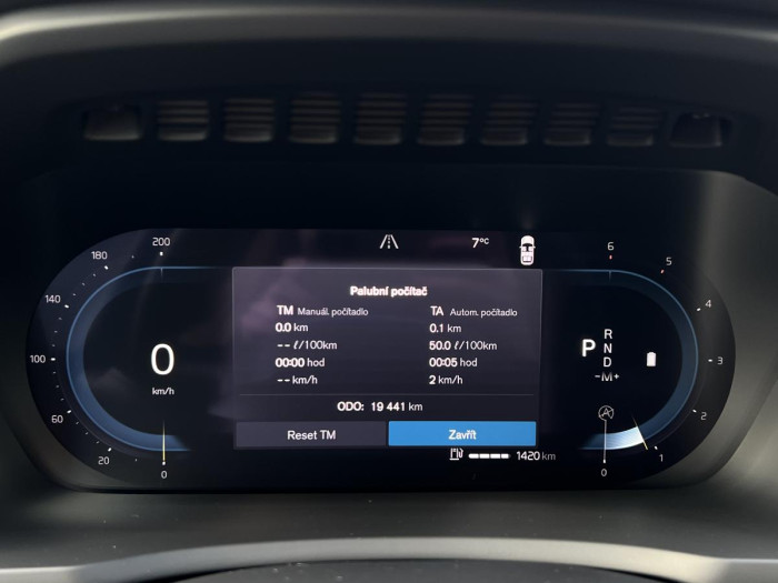 Volvo XC90 B5 AWD ULTIMATE DARK 7MÍSTNÁ