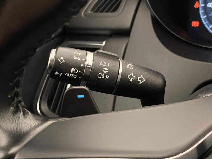 Jaguar E-Pace P300 AWD R-DYNAMIC REZERVACE 2.0 Dynamic