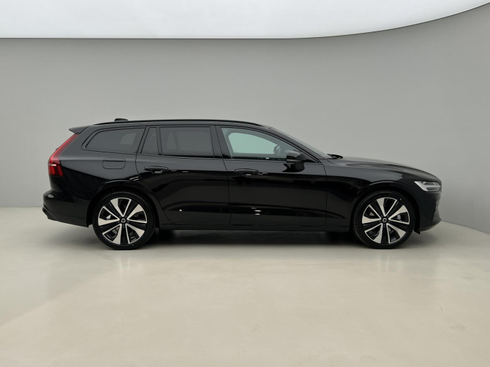 Volvo V60 B4 DARK ULTRA AUT
