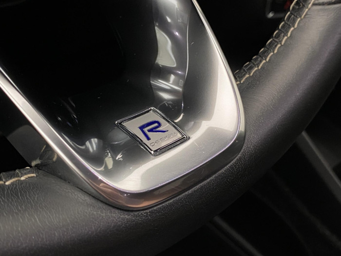 Volvo XC40 T4 AWD R-DESIGN AUT