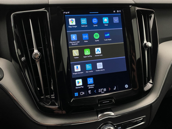 Volvo XC60 B4 AWD PLUS DARK AUT CZ