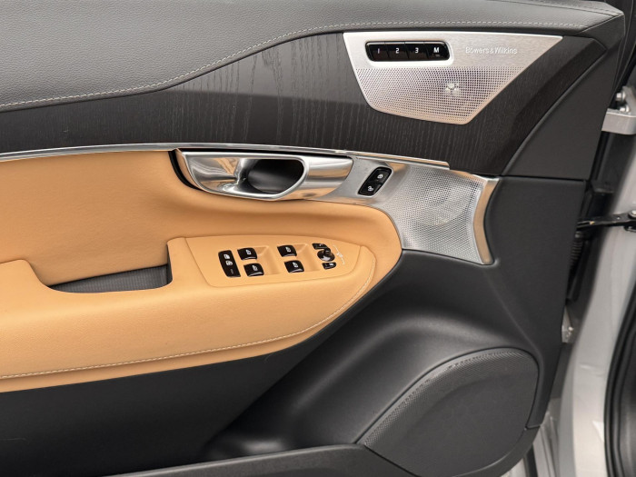 Volvo XC90 T8 AWD RECHARGE BRIGHT ULTRA
