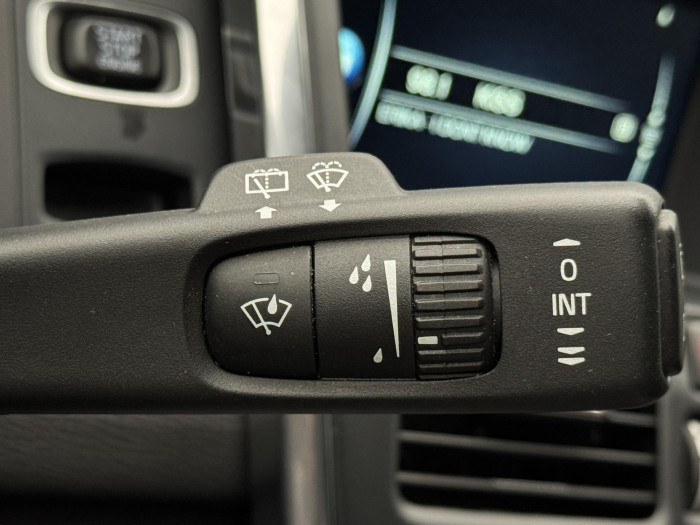 Volvo XC60 D4 AWD MOMENTUM AUT 2.4 d Momentum