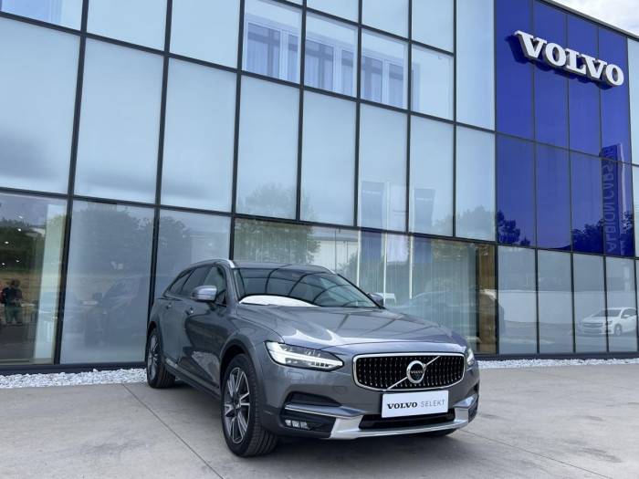 Volvo V90 CROSS COUNTRY D4 AWD Aut 1.maj 2.0 d