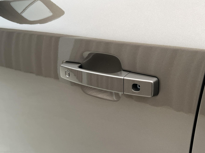 Land Rover Defender 110 D250 X-DYNAMIC SE AWD Aut 3.0 d Dynamic SE