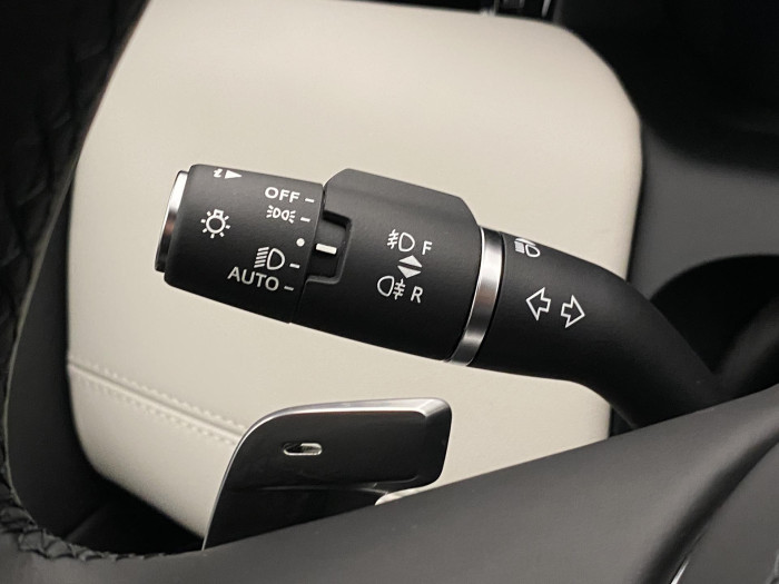 Land Rover Discovery Sport D200 DYNAMIC HSE AWD REZERVACE 2.0 d Dynamic