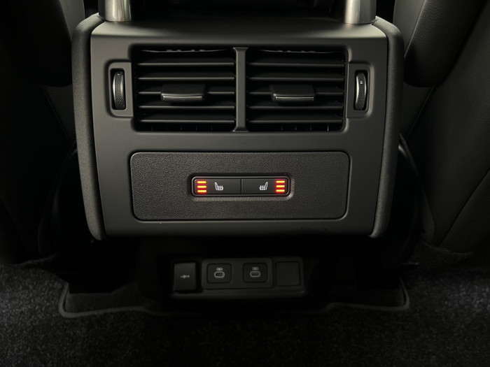 Land Rover Discovery D250 DYNAMIC SE AWD AUT CZ 3.0 d Dynamic SE