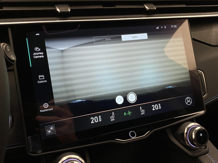 Lynk & Co 01 PHEV DCT REZERVACE