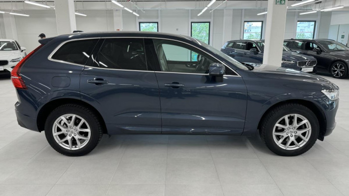 Volvo XC60 D4 MOMENTUM PRO REZERVACE 2.0 d Momentum