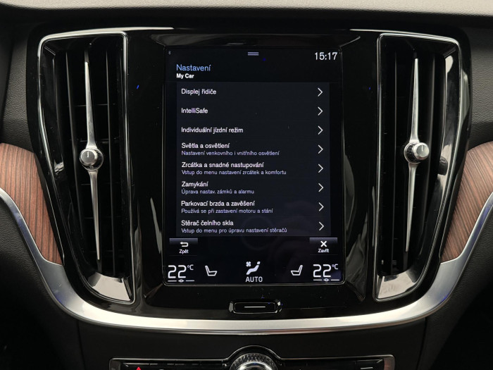 Volvo S60 B4 INSCRIPTION AUT CZ