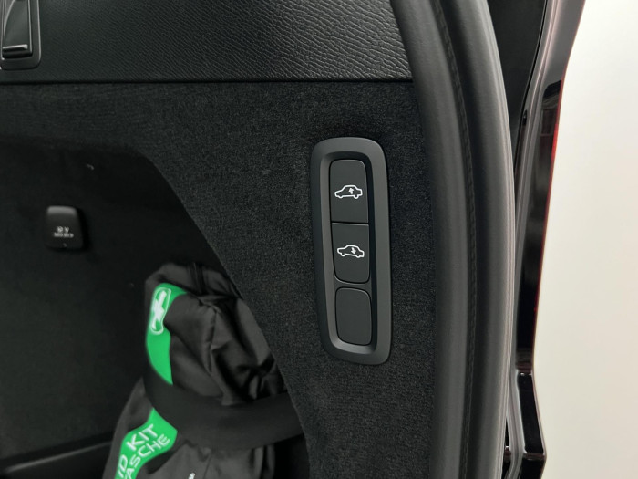 Volvo XC90 B5 AWD DARK ULTRA AUT