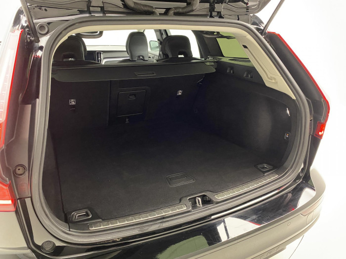 Volvo V60 CC D4 AWD MOMENTUM AUT 2.0 d CC CC Momentum