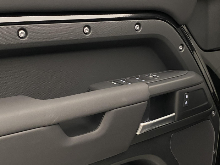 Land Rover Defender 110 D200 S AWD AUT 3.0 d