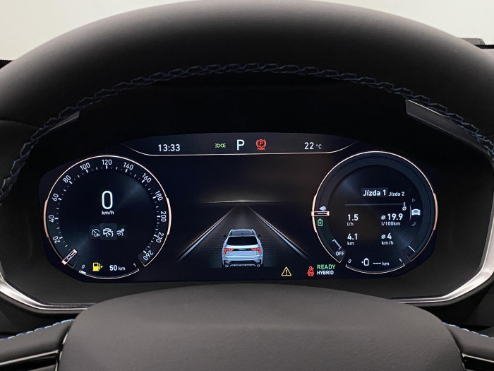 Lynk & Co 01 PHEV DCT AUT 1.maj