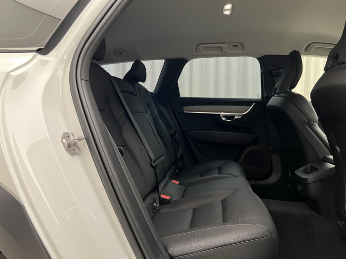 Volvo V90 CC B5 AWD PRO AUT CZ 2.0 CC CC