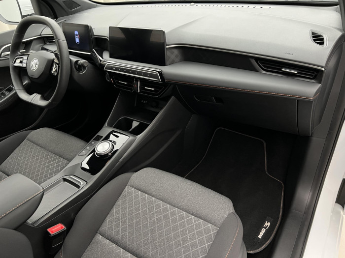 MG MG3 1.5 EMOTION Hybrid+ AUT CZ