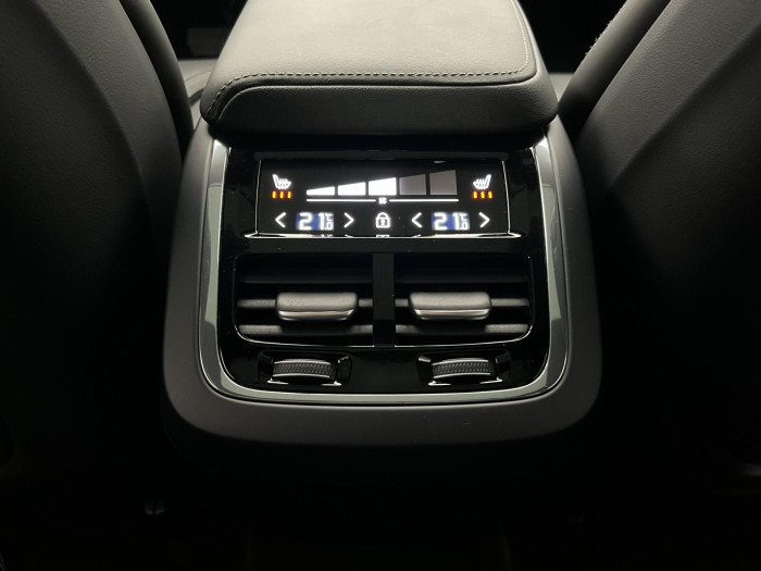 Volvo XC60 B5 AWD BLACK EDITION AUT 1.maj 2.0 Edition