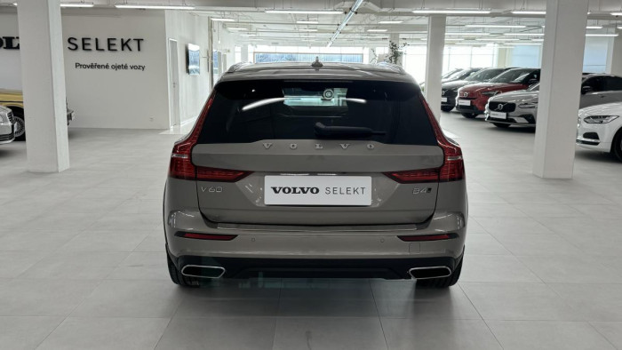 Volvo V60 CROSS COUNTRY B4 AWD AUT