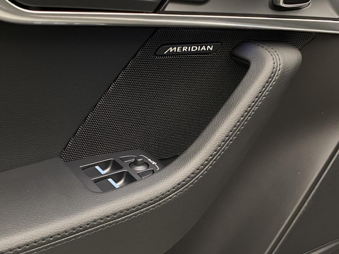 Jaguar F-Type P300 CABRIOLET RWD