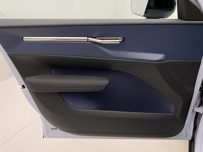 Volvo EX30 PURE ELECTRIC TWIN AWD ULTRA